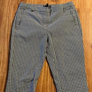 Adrienne Papell graphic black and white patterned pants